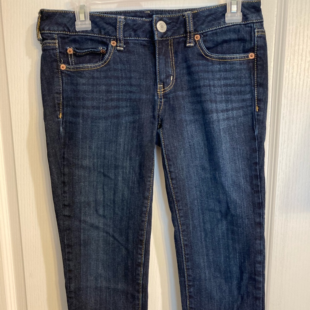 Womens American Eagle denim capris. Size 6.